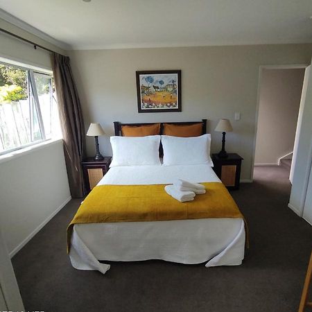 Castor Bay Homestay Auckland Eksteriør billede
