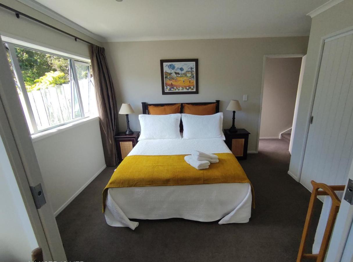 Castor Bay Homestay Auckland Eksteriør billede