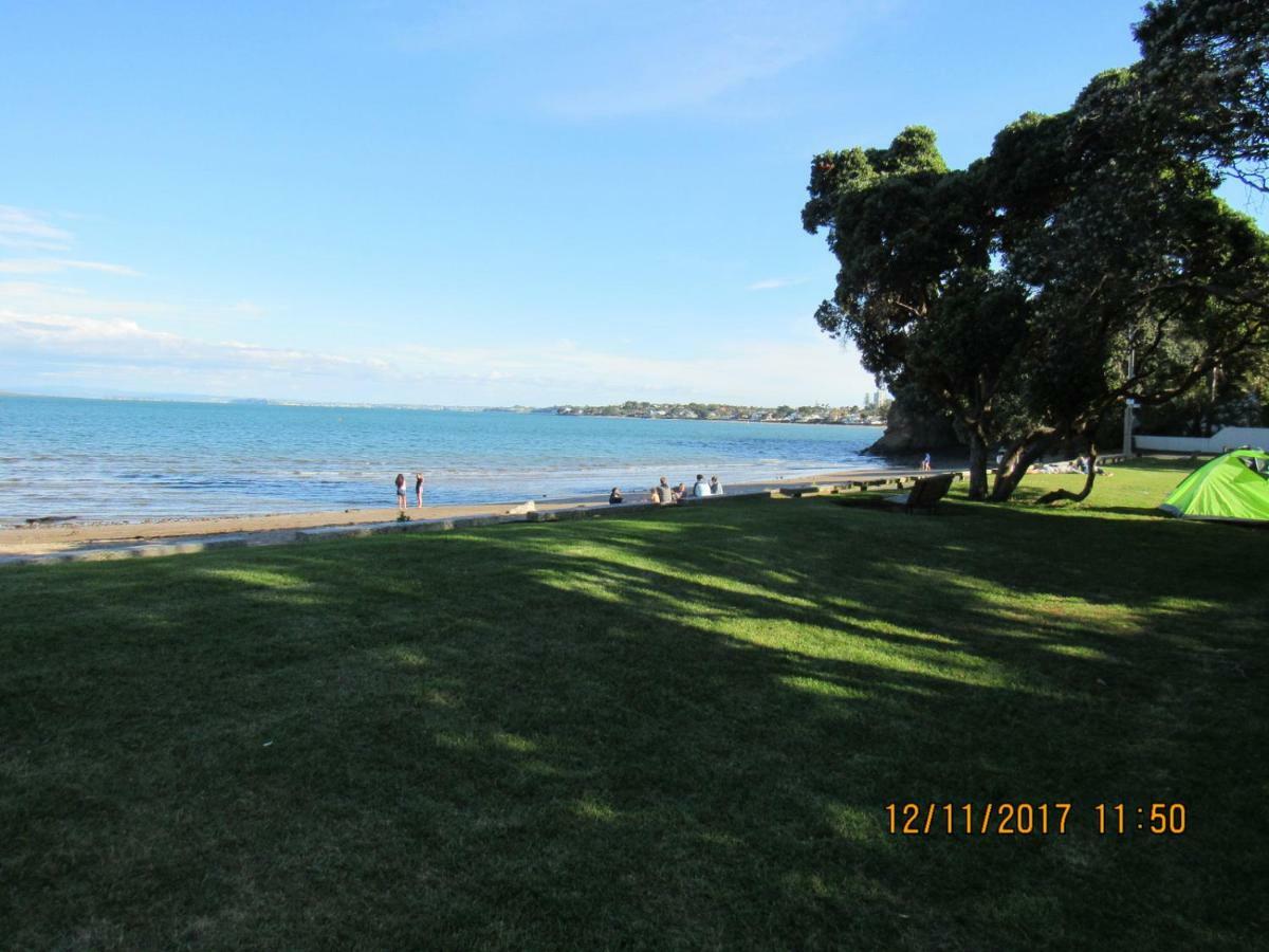 Castor Bay Homestay Auckland Eksteriør billede